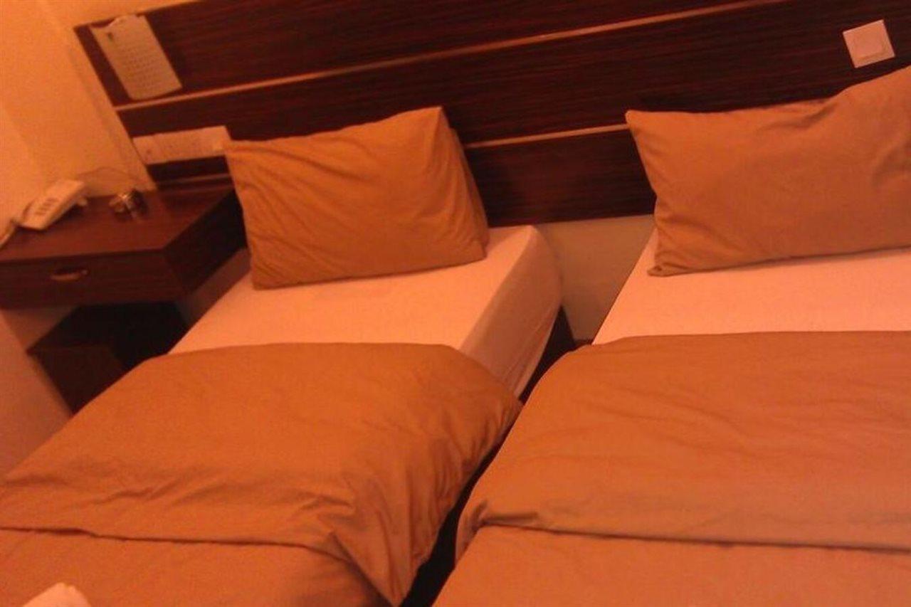 Sabrina Golden Palace Hotel 2*