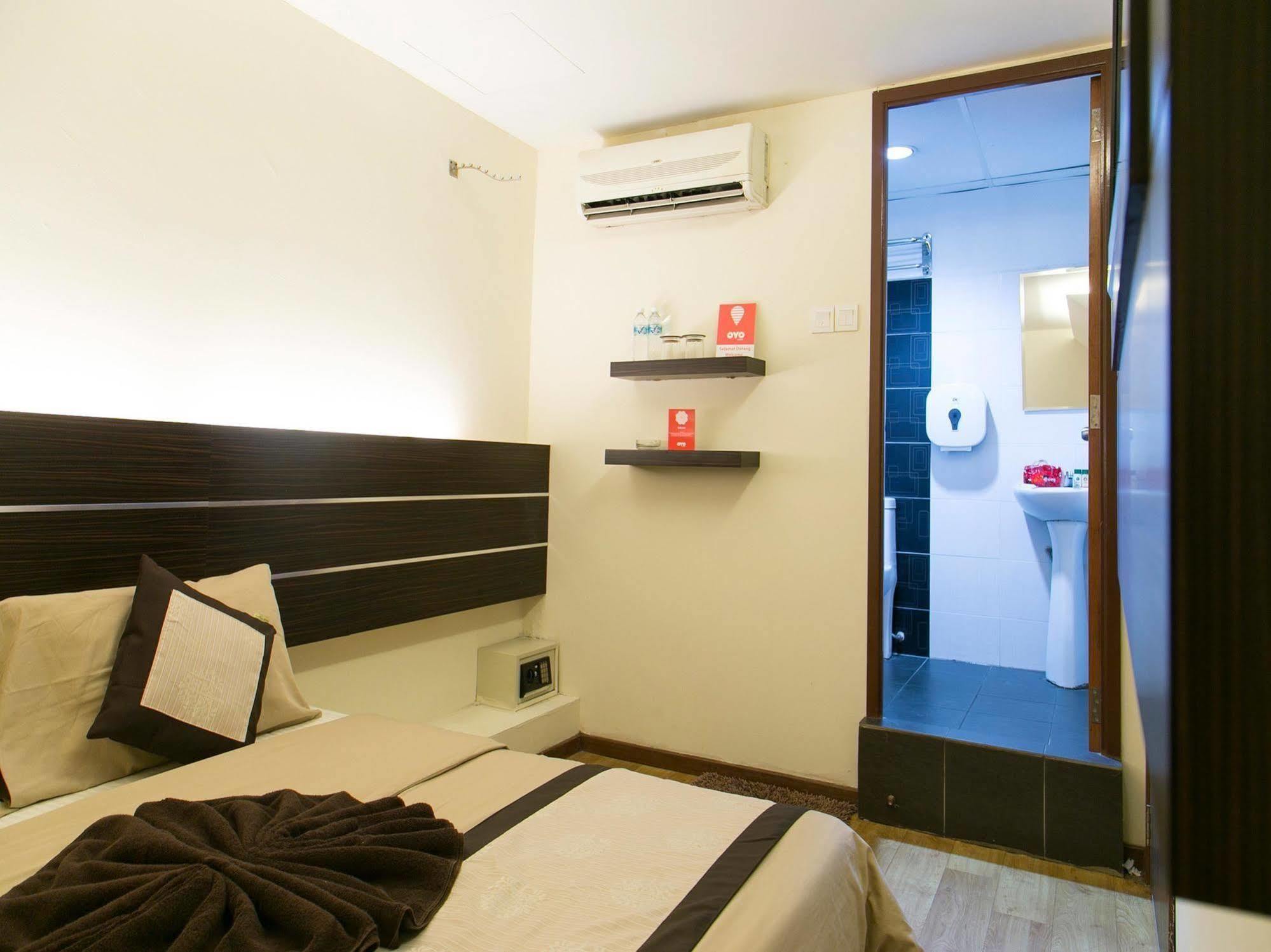 Hotel Sabrina Golden Palace 2*